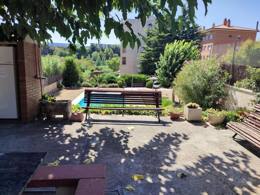 Appartement Duplex Con Piscina En Rubí Extérieur photo